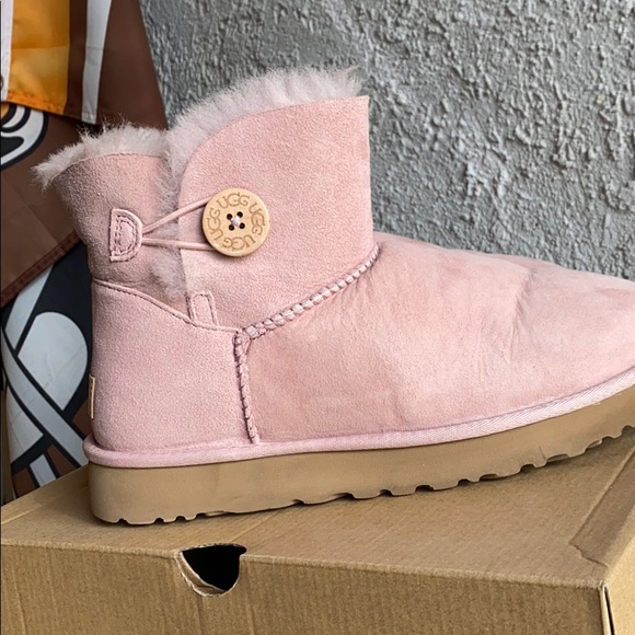 UGG Women's Mini Bailey Button II - Picture 15 of 15